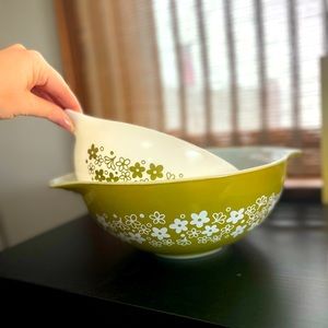 Green blossom vintage Pyrex